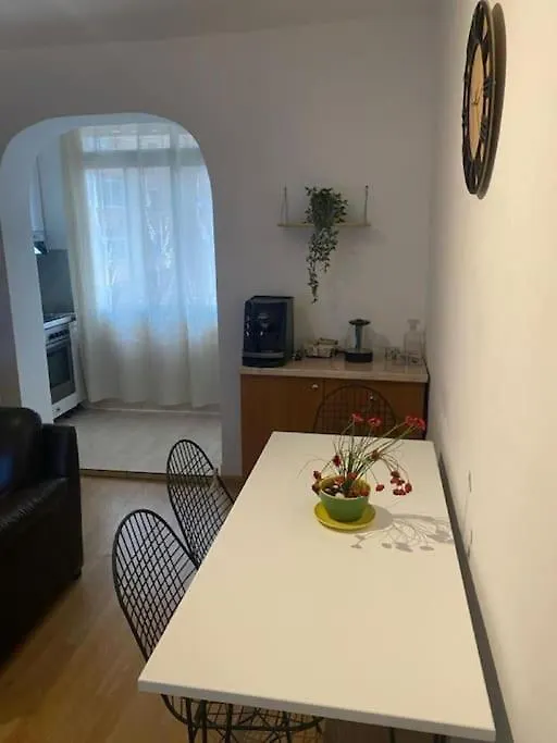 Cozy Apartment 地拉那 阿尔巴尼亚